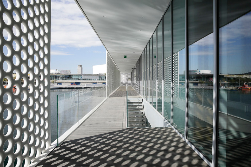 SCOB-architecture-marina-port-vell-barcelona-project-designboom-02