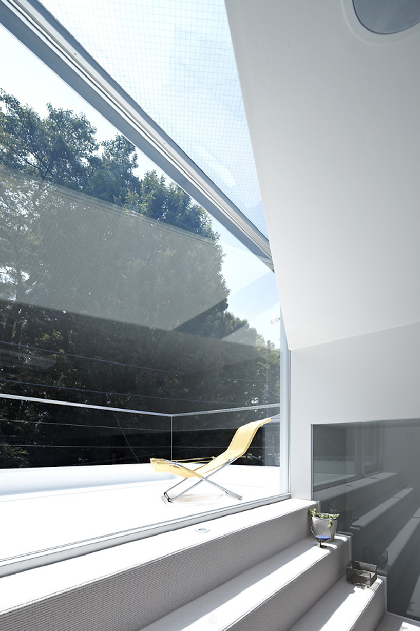 a.l.x.-junichi-sampei-denenchofu-house-designboom-010