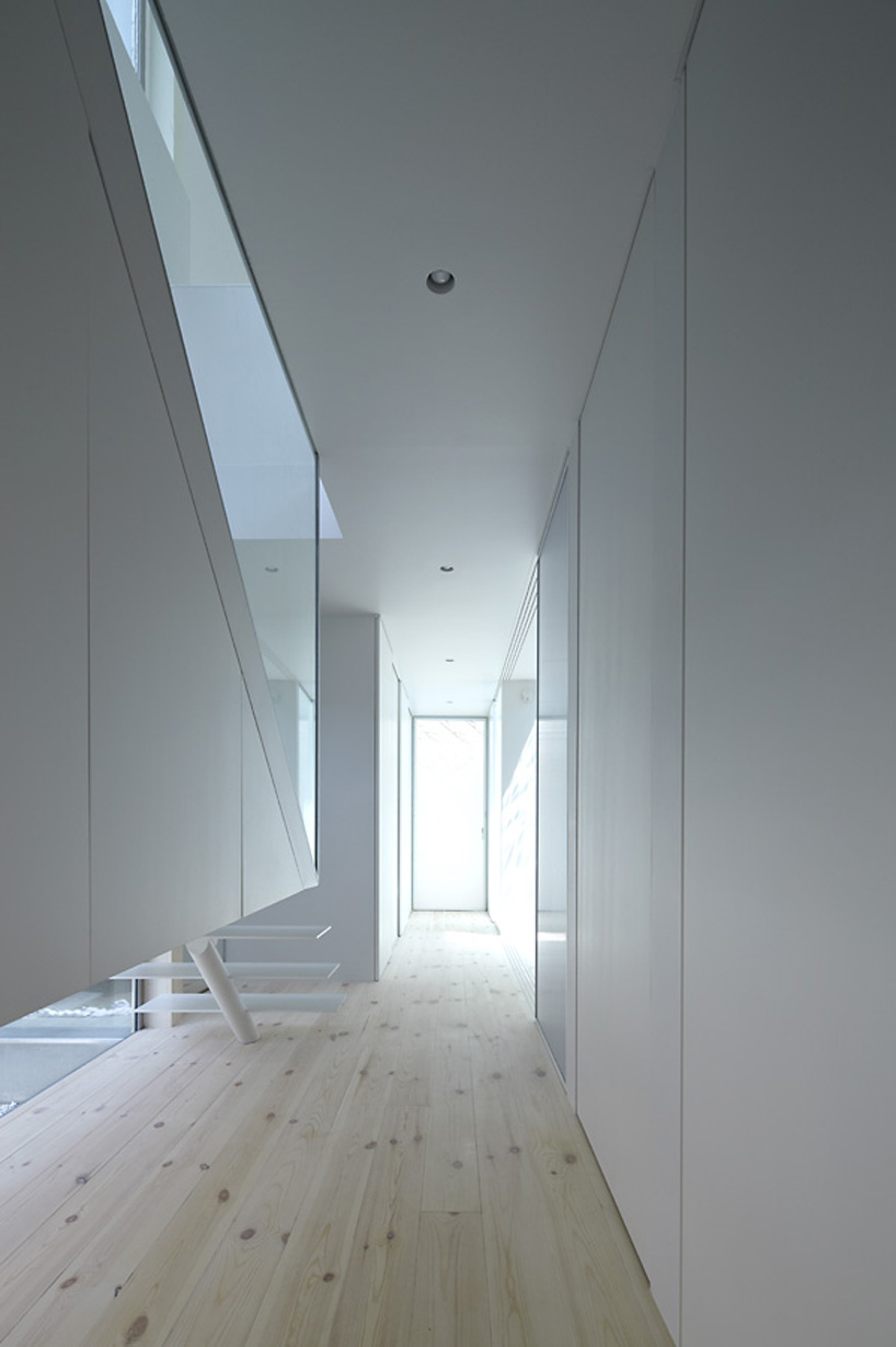 a.l.x.-junichi-sampei-house-forest-designboom-015