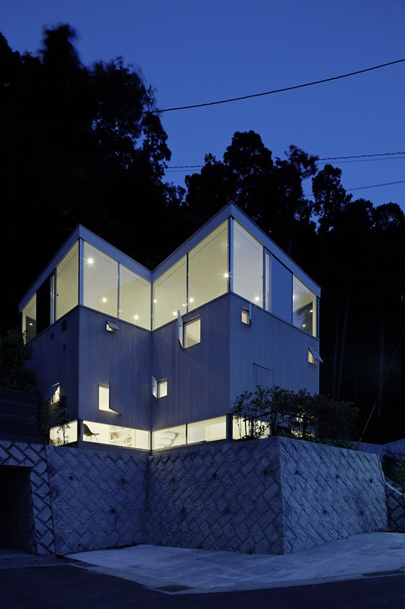 a.l.x.-junichi-sampei-house-forest-designboom-018