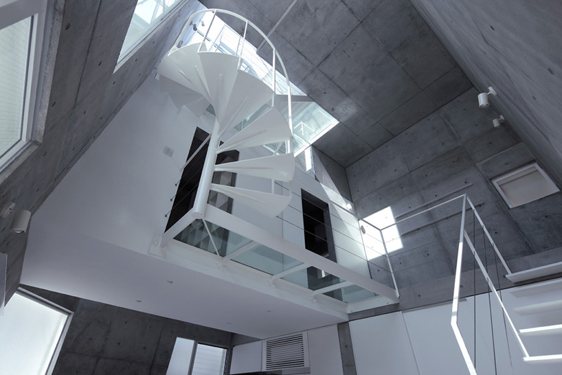 a.l.x.-junichi-sampei-house-tokyo-designboom-011