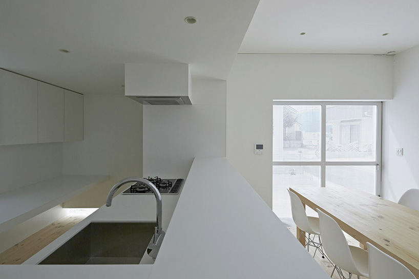 a.l.x.-junichi-sampei-north-site-rail-side-designboom-010