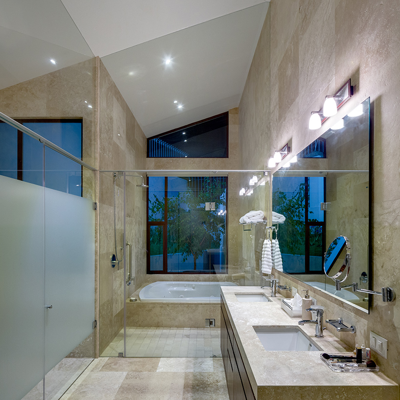 arqmov-workshop-casa-LPZ-house-mexico-city-designboom-02