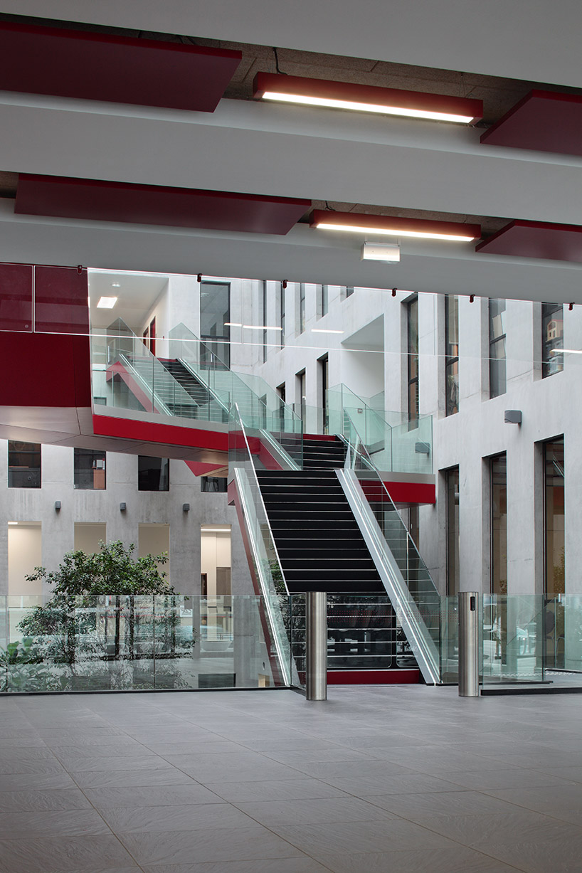 ecdm-architectes-new-city-hall-bezons-paris-designboom-02