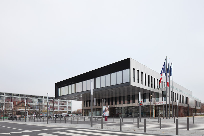 ecdm-architectes-new-city-hall-bezons-paris-designboom-02
