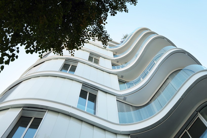 ecdm-architects-villa-saxe-paris-designboom-01