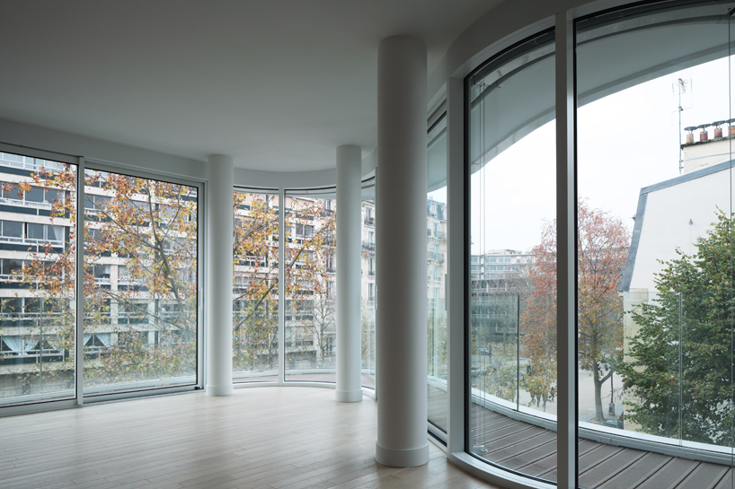 ecdm-architects-villa-saxe-paris-designboom-02