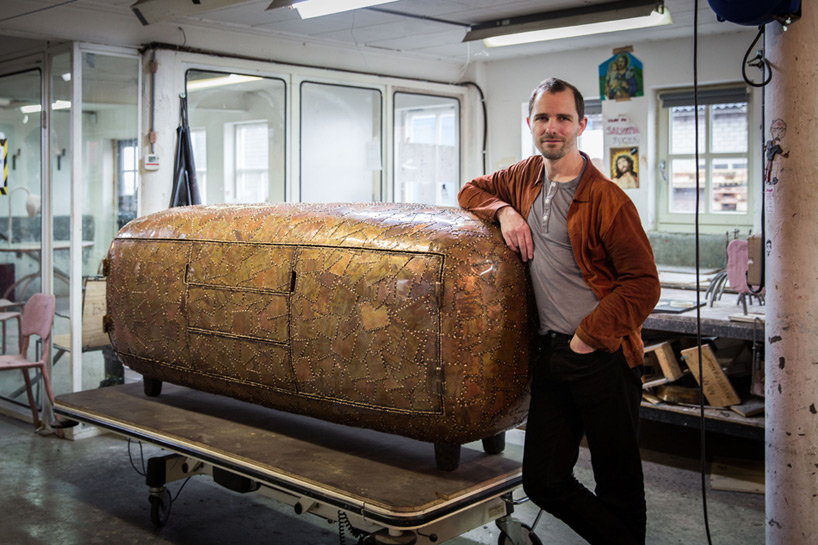 maarten baas carpenters workshop gallery carapace designboom 