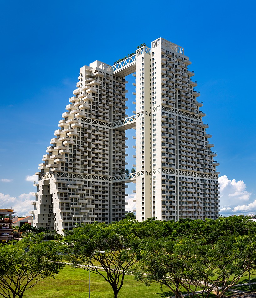 Moshe Safdie Completes Sky Habitat Residences In Singapore