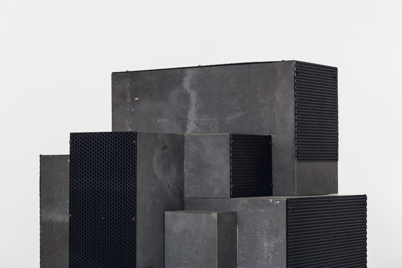 plusdesign-gallery-pico-colombia-milan-designboom-015