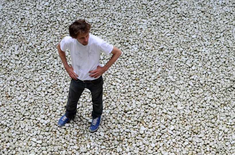 plusdesign-gallery-pico-colombia-milan-designboom-016