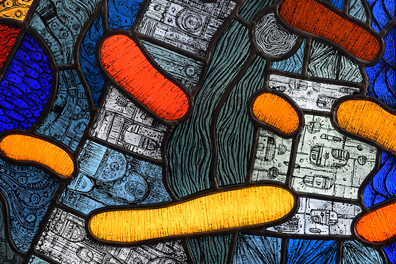 thomas-medicus-amoeba-stained-glass-sculpture-designboom-01