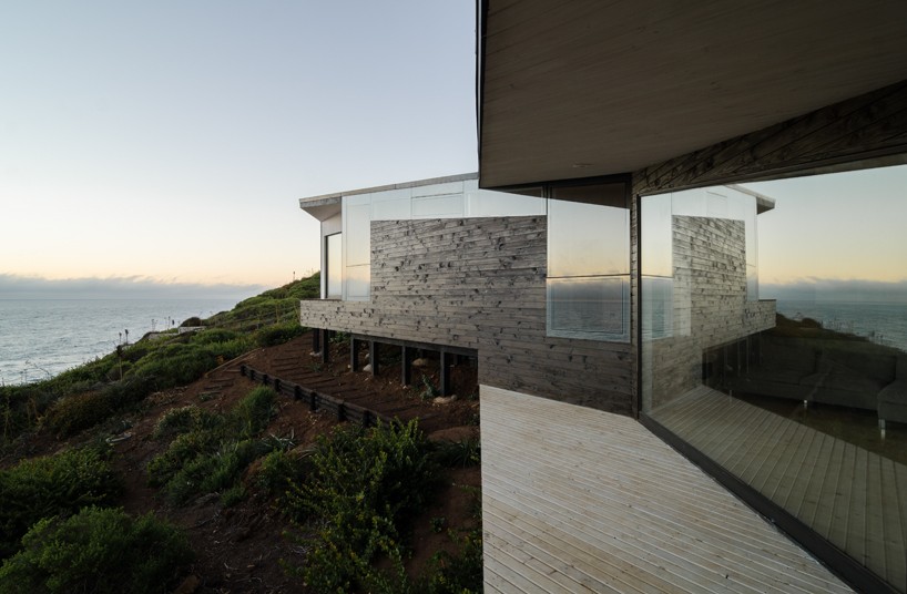 whale!-architecture-house-tunquen-chile-designboom-01
