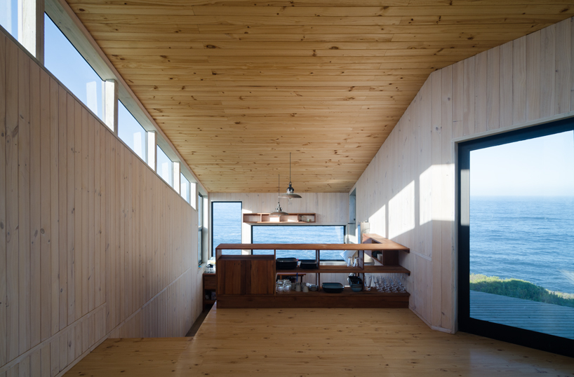 whale!-architecture-house-tunquen-chile-designboom-02