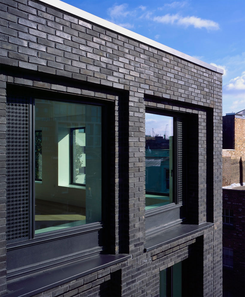 DSDHA-corner-house-london-designboom-02