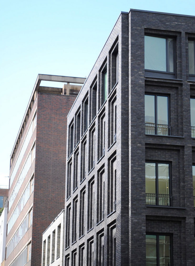 DSDHA-corner-house-london-designboom-02