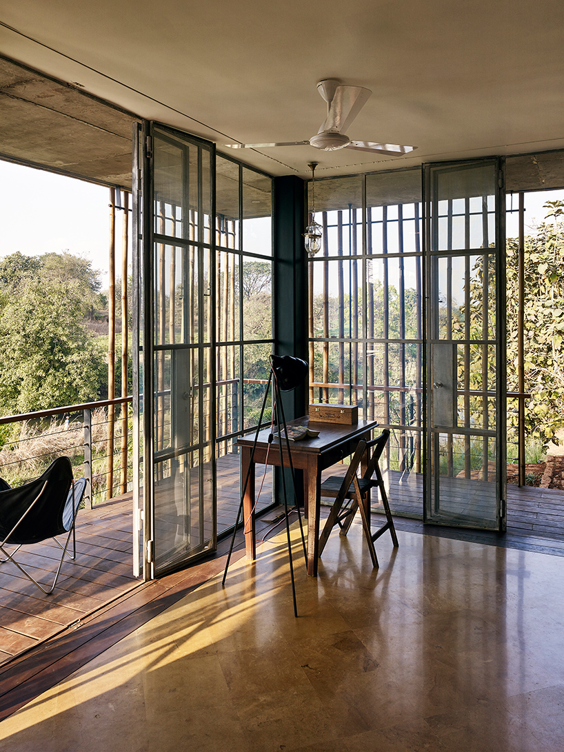 architecture-brio-the-riparian-house-karjat-mumbai-india-designboom-02