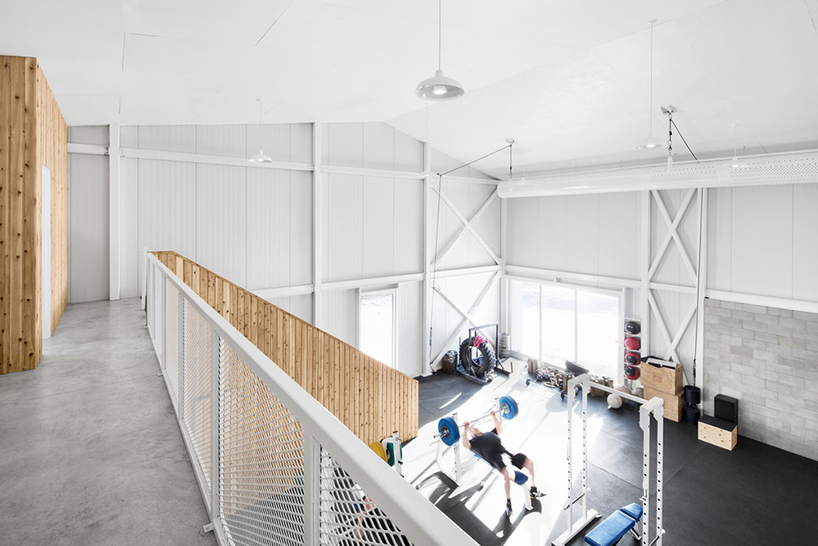 architecture-microclimat-la-taule-training-center-waterloo-canada-designboom-02