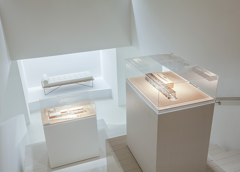 arthur-casas-espasso-furniture-made-in-america-exhibition-new-york-designboom-02