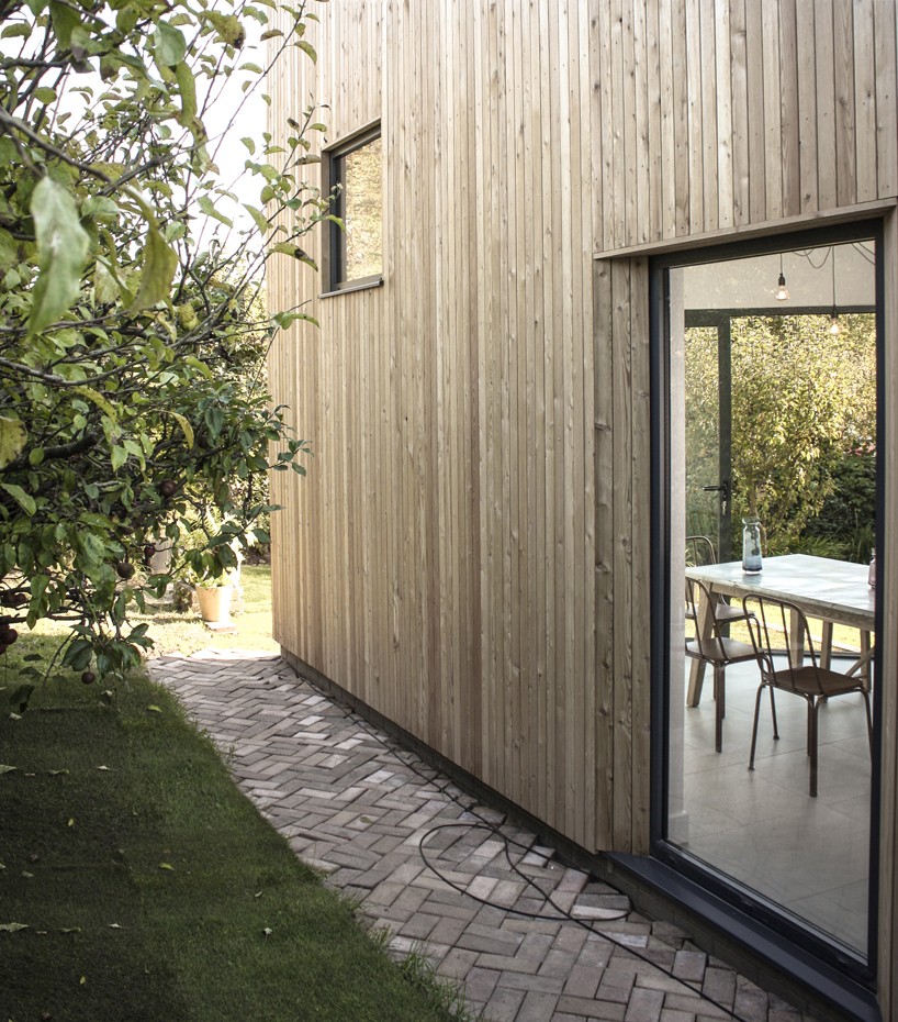 blee-halligan-architects-ugly-house-to-lovely-house-wales-uk-designboom-04