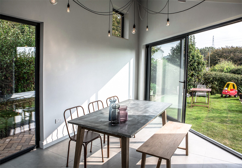 blee-halligan-architects-ugly-house-to-lovely-house-wales-uk-designboom-02