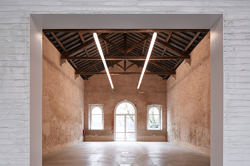 cavallerizze-museo-della-scienza-stables-milan-science-museum-studio-ARCHIT-luca-cipelletti-designboom-10