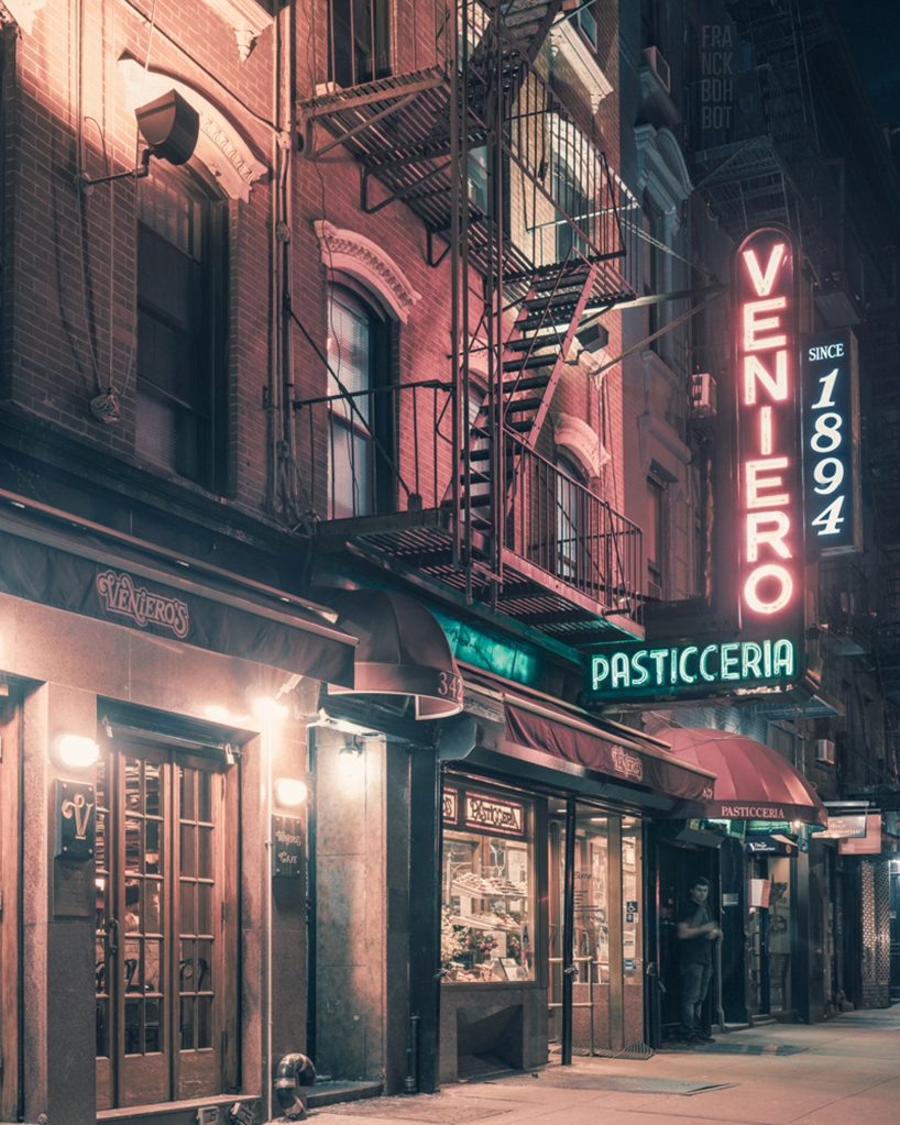franck-bohbot-light-on-the-color-of-the-night-photography-designboom-02