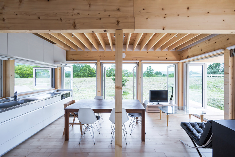 jun-igarashi-hat-h-house-hokkaido-japan-designboom-02