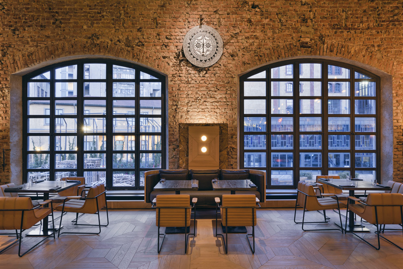 kilimanjaro-restaurant-bar-istanbul-autoban-architects-designboom-02