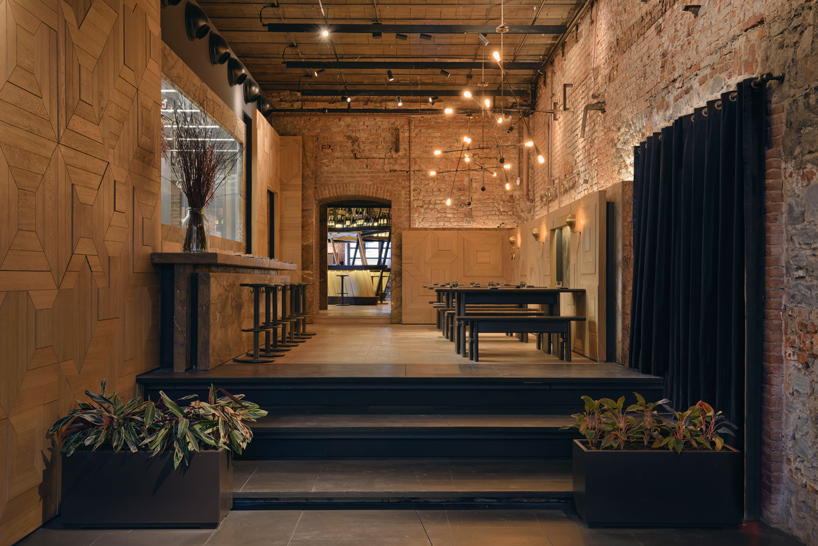 kilimanjaro-restaurant-bar-istanbul-autoban-architects-designboom-02