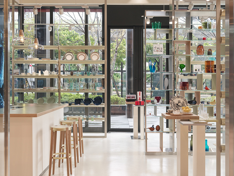 michael-young-studio-ittala-retail-store-taipei-designboom-02