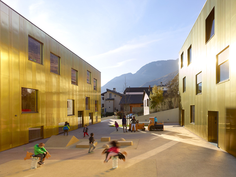 savioz-fabrizzi-architectes-school-childcare-kindergarten-nursery-vetroz-switzerland-designboom-02