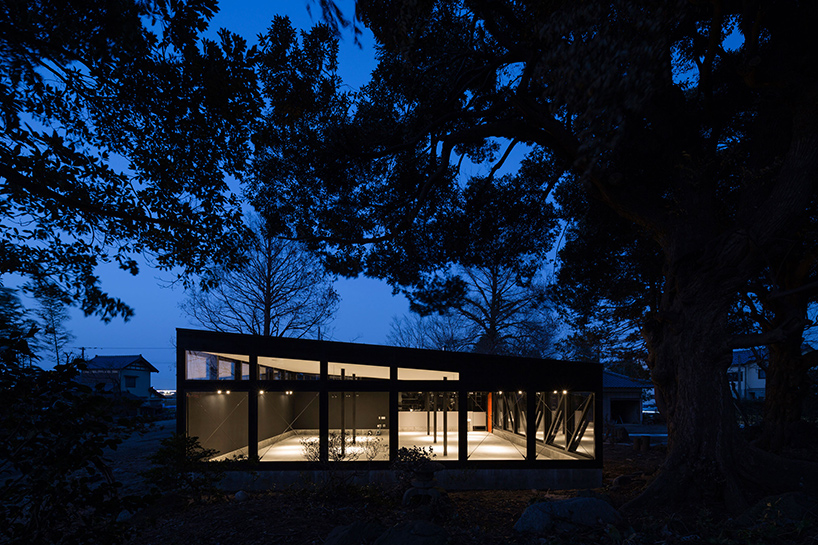 takuya-hosokai-plate-restaurant-gallery-community-center-niigata-japan-designboom-02