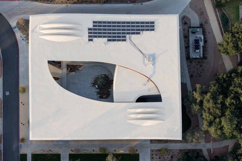 wHY-architects-pomona-college-studio-art-hall-los-angeles-designboom-03