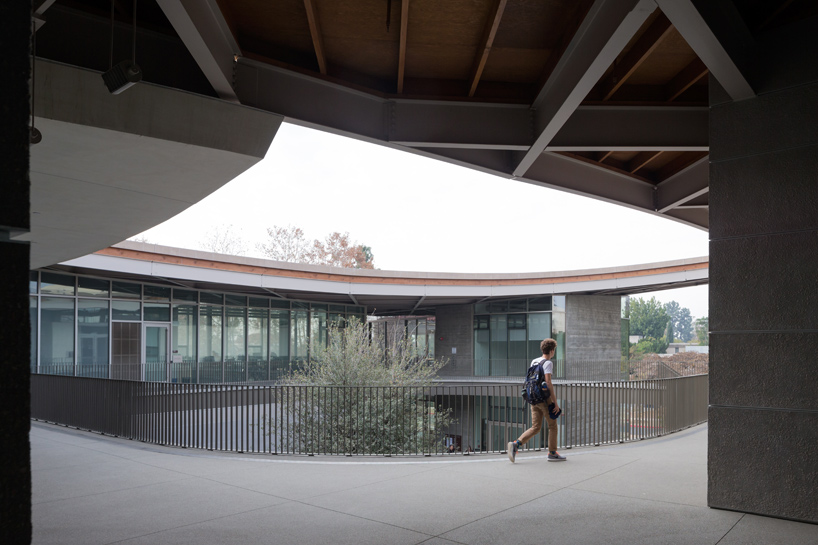 wHY-architects-pomona-college-studio-art-hall-los-angeles-designboom-06