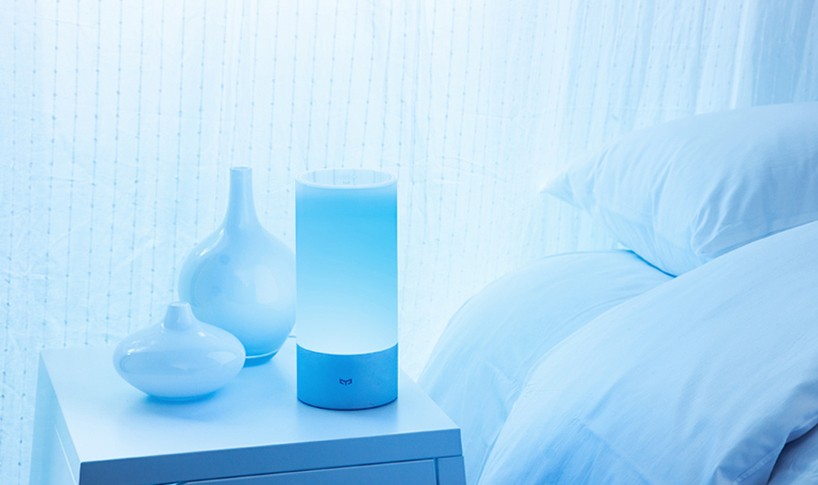 xiaomi-yeelight-bedside-lamp-designboom-05