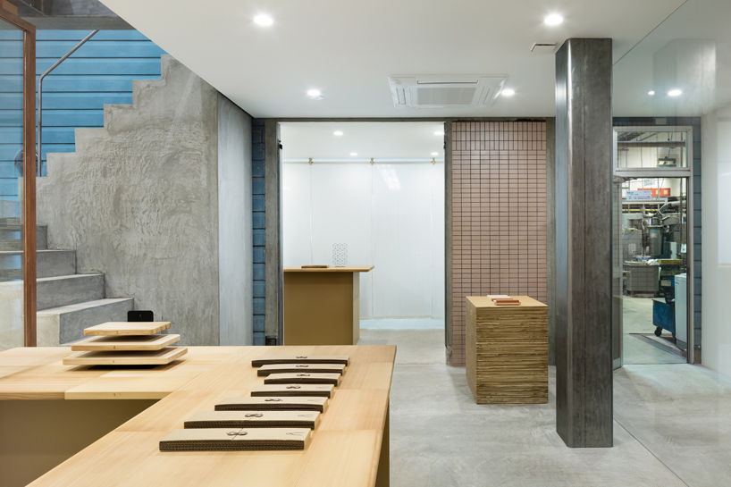yusuke-seki-tadafusa-japanse-blacksmith-knife-factory-designboom-02