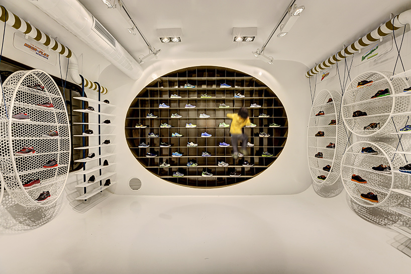 zemberek-design-skechers-kids-showroom-interiors-istanbul-designboom-02