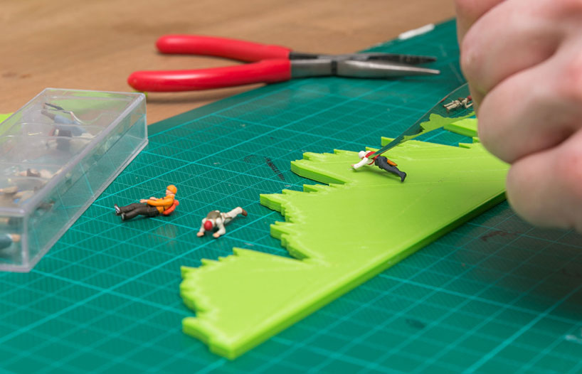 3D-printed-infographics-coming-soon-designboom-02