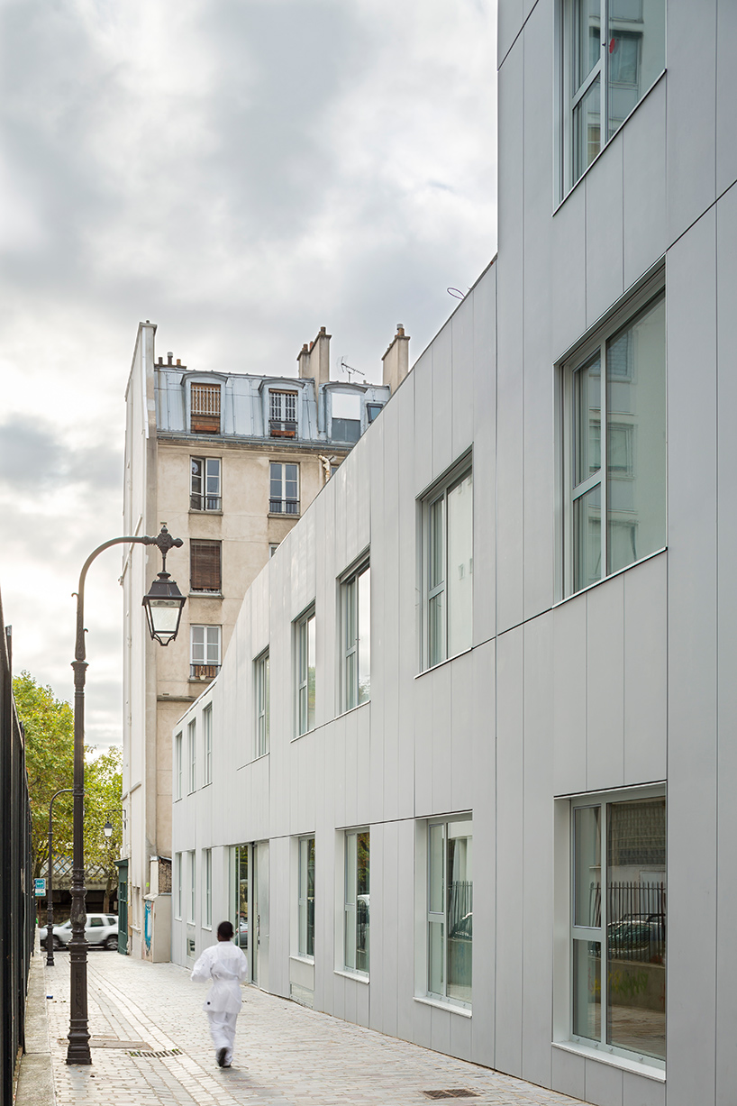 AZC-atelier-zundel-cristea-planchette-sheltered-housing-paris-france-designboom-01