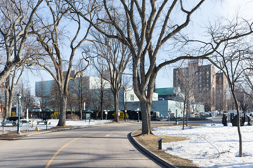 OMA-rem-koolhaas-mnbaq-musee-national-des-beaux-arts-du-quebec-set-to-open-designboom-02