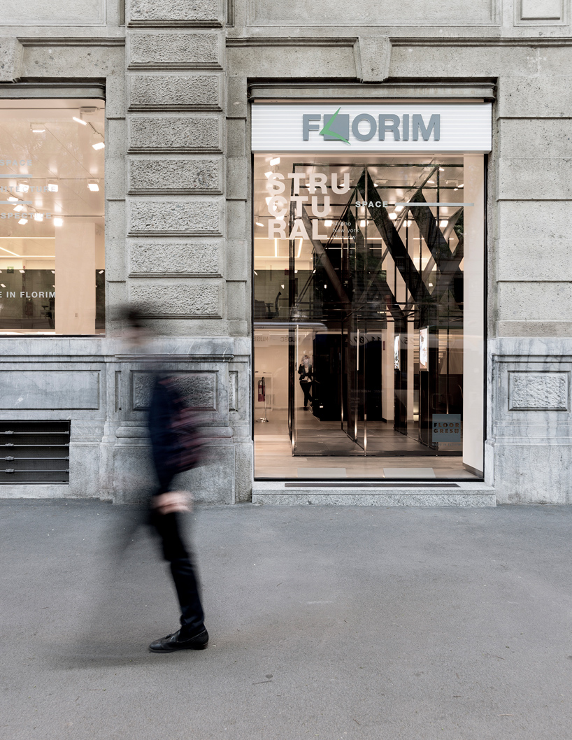 SET-architects-album-bff016-installation-florim-store-milan-designboom-02