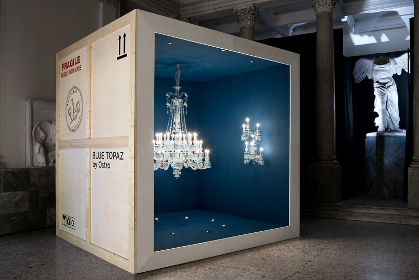 baccarat-lumieres-out-of-the-box-arik-levy-milan-design-week-designboom-02