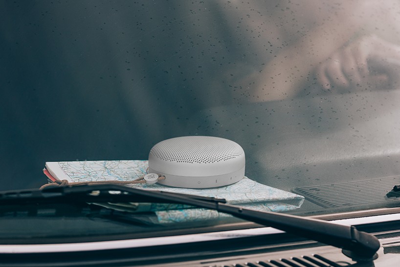 bang-olufsen-beoplay-A1-portable-speaker-designboom-10