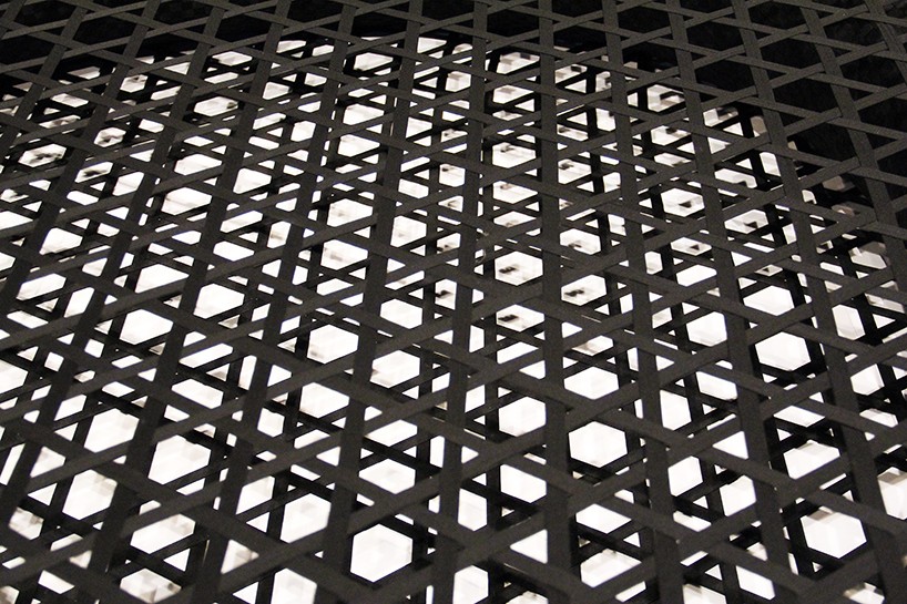 bertjan-pot-NIKE-the-nature-of-motion-designboom-10