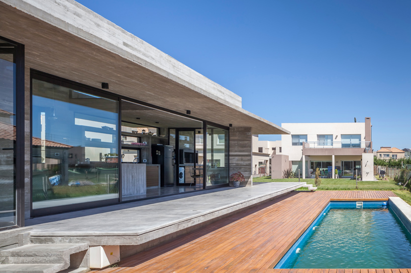 estudio-besonias-almeida-casa-berazategui-argentina-designboom-02