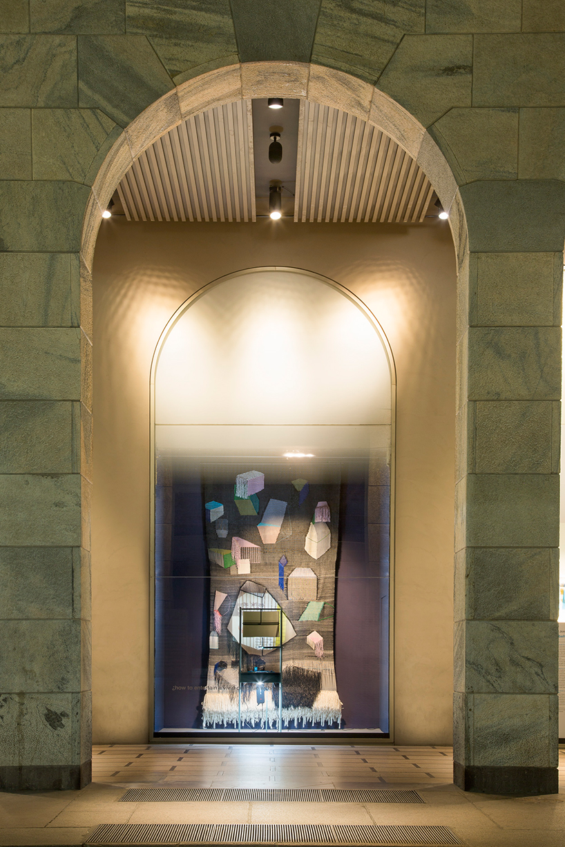 hella-jongerius-louise-schouwenberg-la-rinascente-shadow-windows-milan-design-week-designboom-02