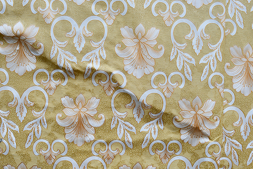 ian-strange-gold-wallpaper-building-poland-designboom-02