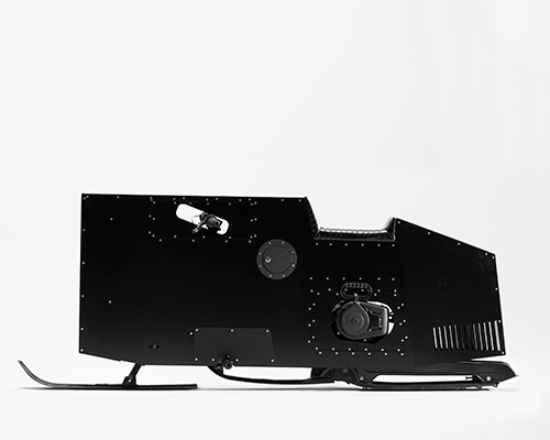jruiter studio strips machines down, starts over and ignores all accepted norms