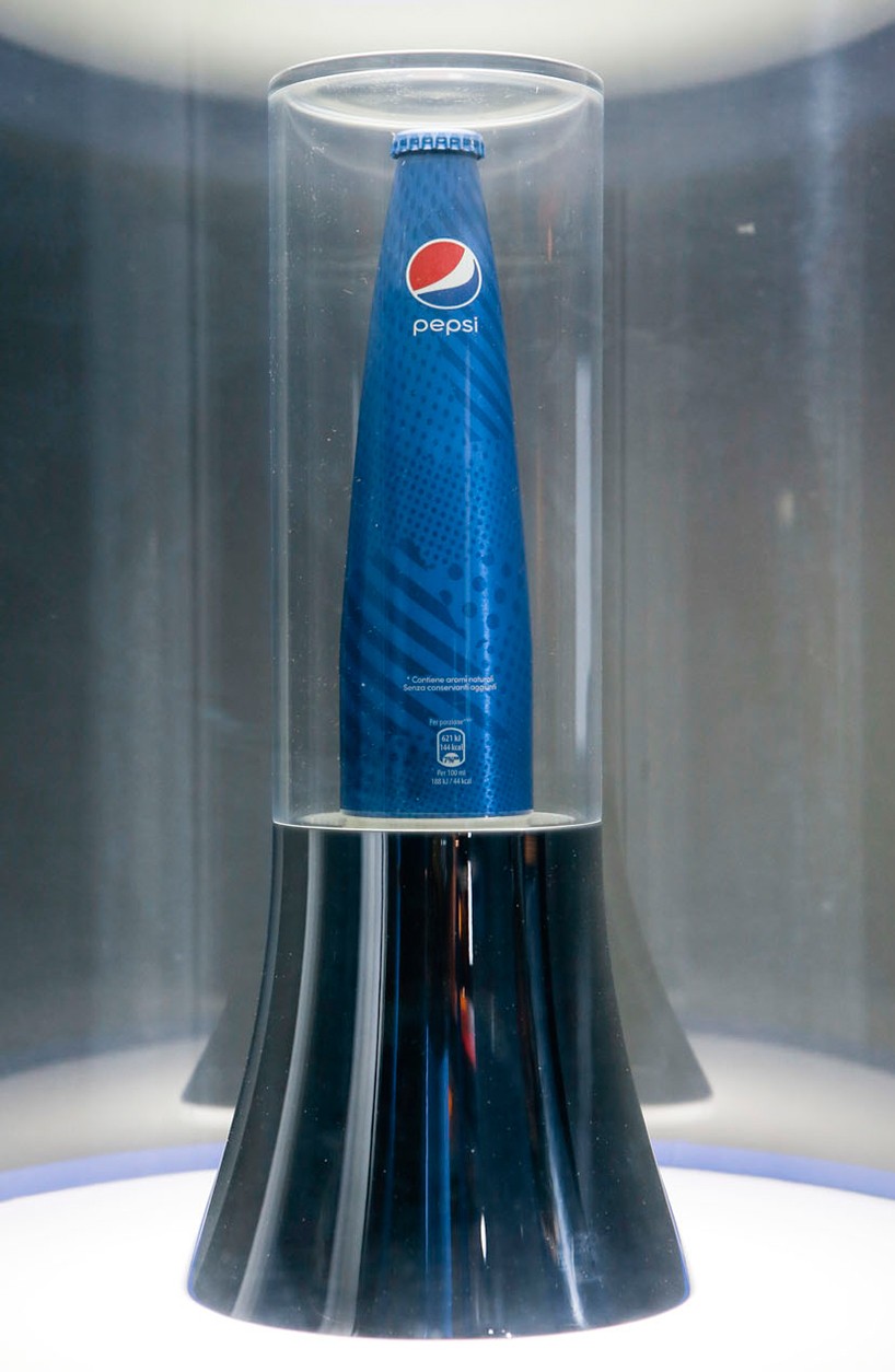 karim-rashid-pepsico-premium-bottles-designboom-07